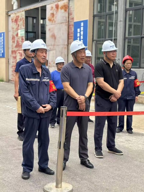 2025年7月29日泰安市應(yīng)急局領(lǐng)導(dǎo)來澤能電力科技公司調(diào)研＂有限空間作業(yè)＂安全治理演示活動(dòng)！