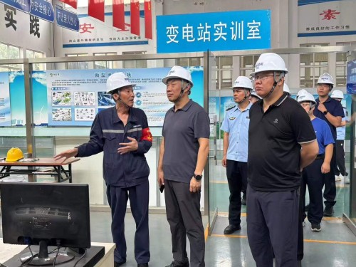 2025年7月29日泰安市應(yīng)急局領(lǐng)導(dǎo)來澤能電力科技公司調(diào)研＂有限空間作業(yè)＂安全治理演示活動(dòng)！